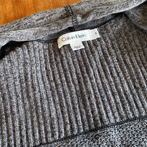 Calvin Klein knit open cardigan. size small. - Picture 2 of 4